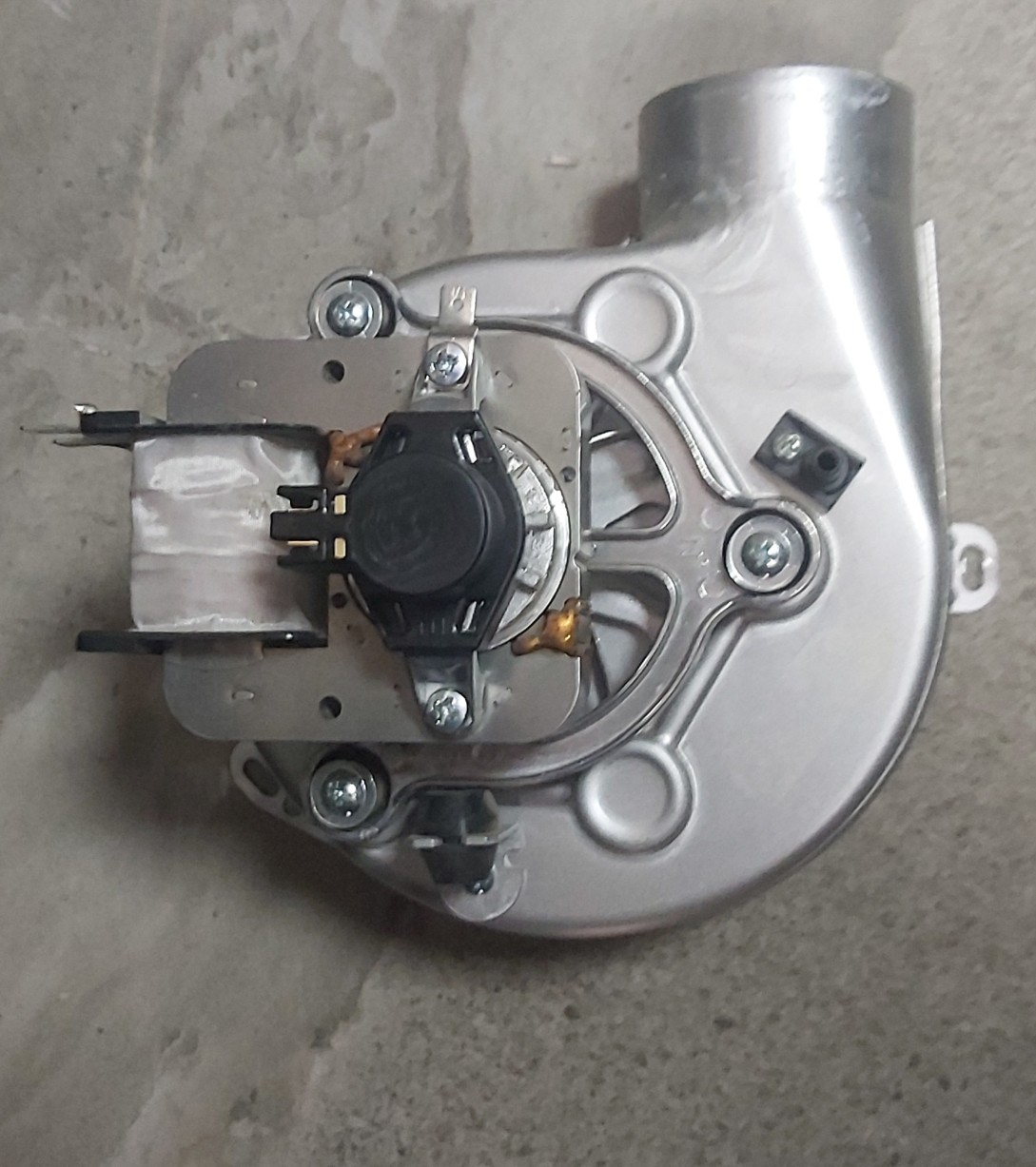 FAN MOTORU TAKOLU BAYMAK