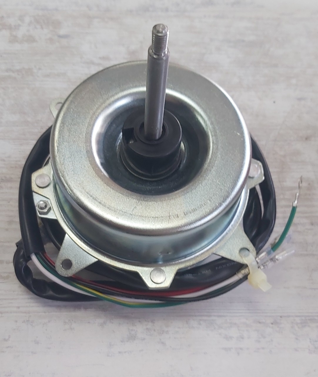 KLMA DIŞ ÜNİTE FAN MOTORU 12000 BTU